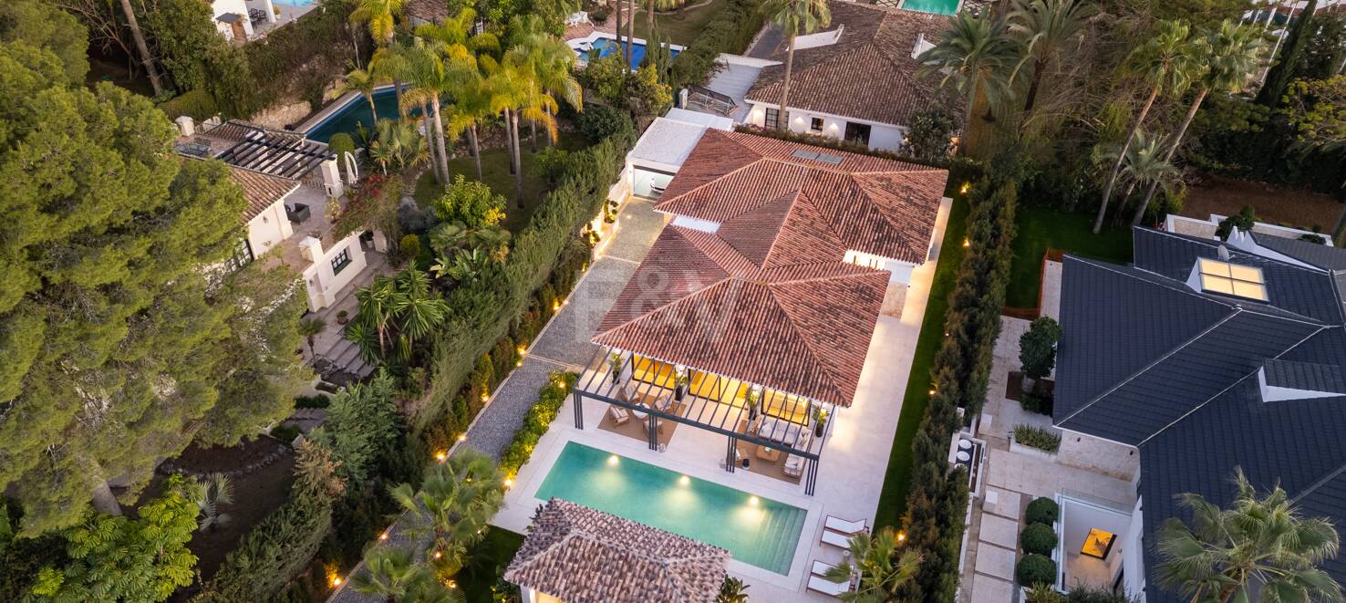 Luxury Villa in Nueva Andalucía set within a golf paradise