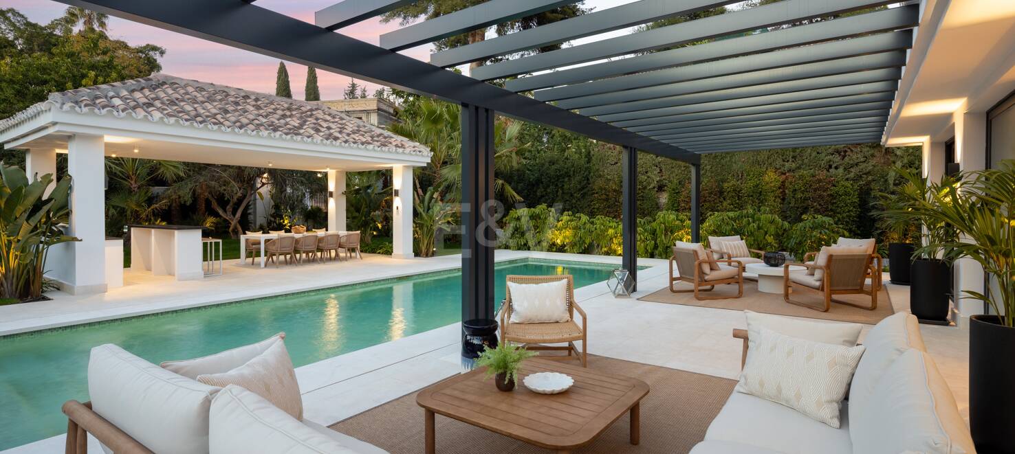 Luxury Villa in Nueva Andalucía set within a golf paradise