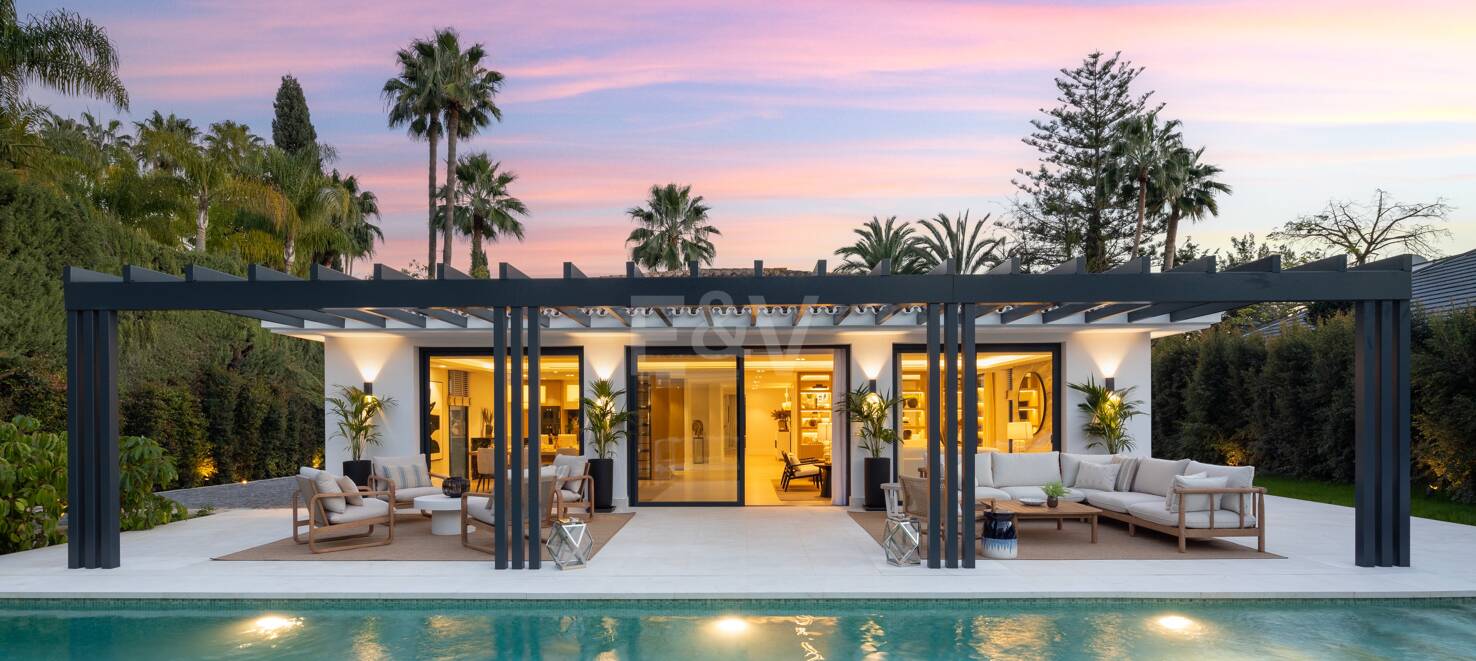 Luxury Villa in Nueva Andalucía set within a golf paradise
