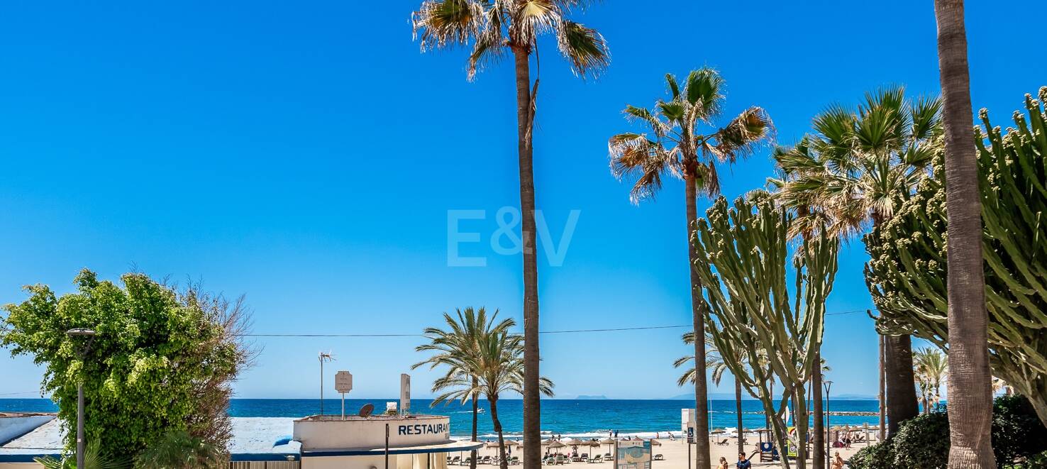 Modern Villa next to the Beach in Marbella City