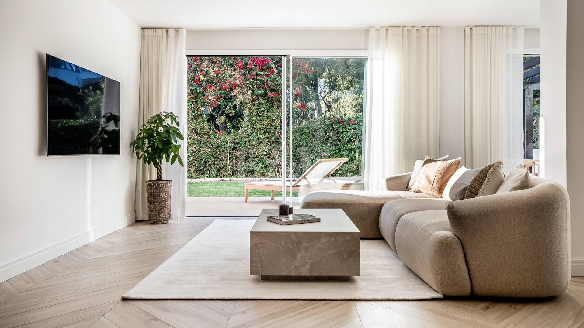 Einzigartige Gartenwohnung in Las Lomas de Marbella Club