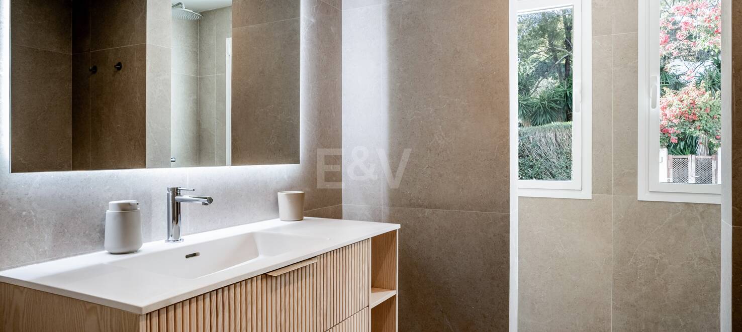 Unique Garden Apartment in Las Lomas de Marbella Club