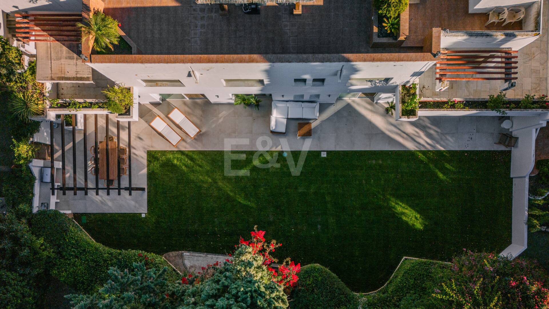 Einzigartige Gartenwohnung in Las Lomas de Marbella Club