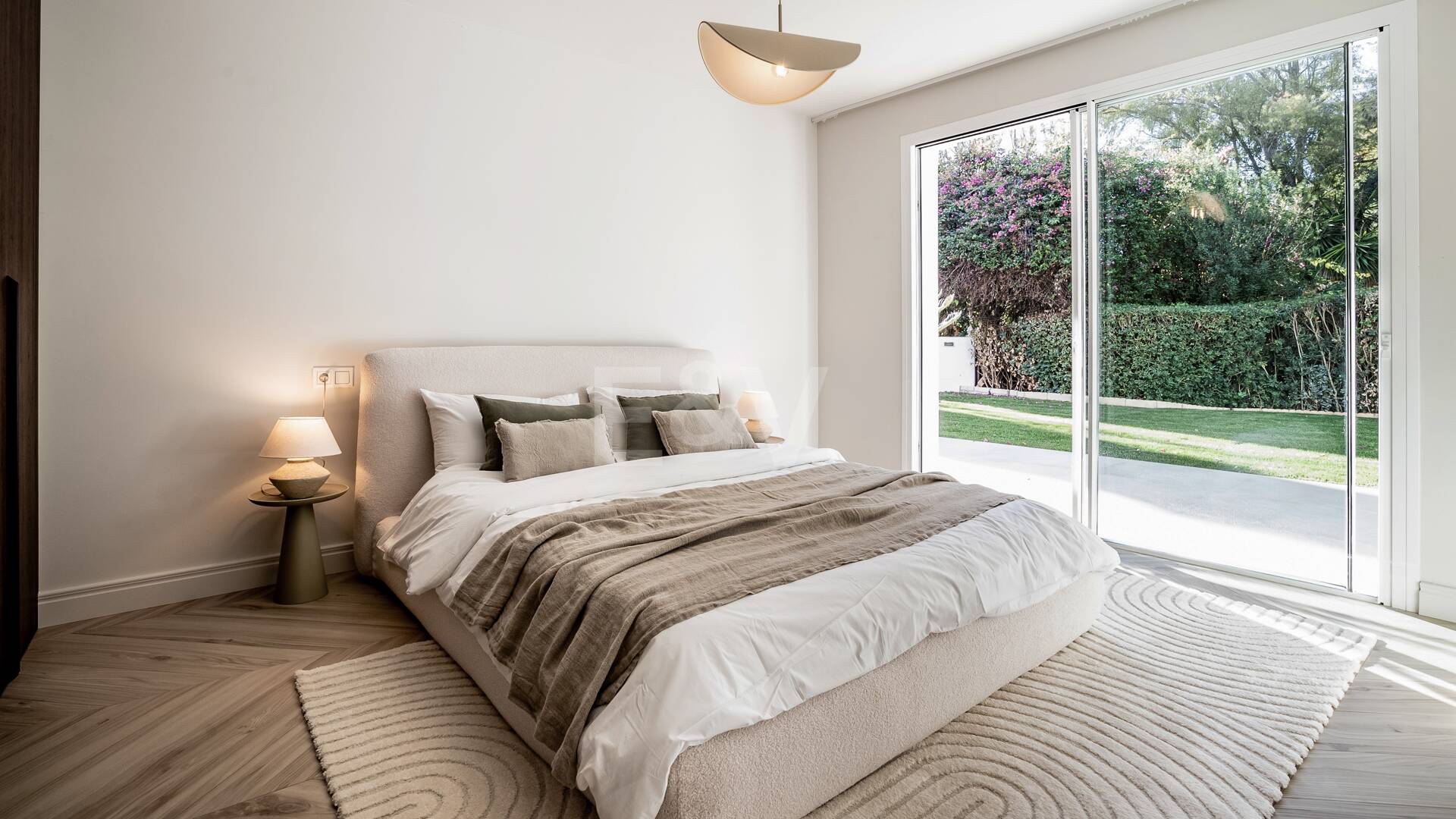 Einzigartige Gartenwohnung in Las Lomas de Marbella Club