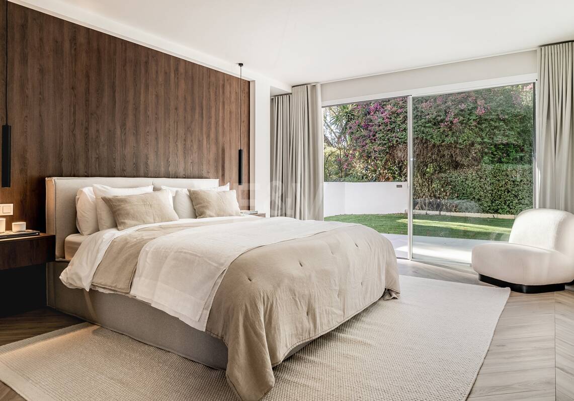 Apartamento Único con Jardín en Las Lomas de Marbella Club