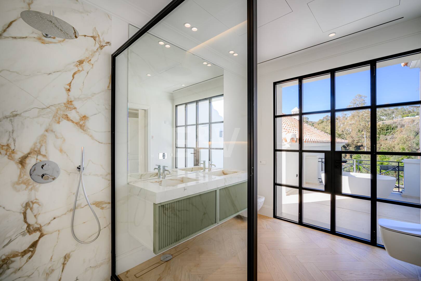 Excelente Villa nueva en la Cerquilla, Estilo provenzal francés