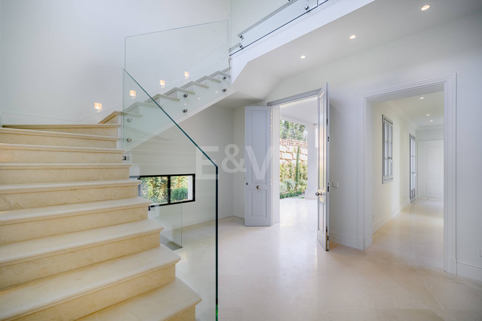 Top Newly Built Villa in La Cerquilla, french provencal style