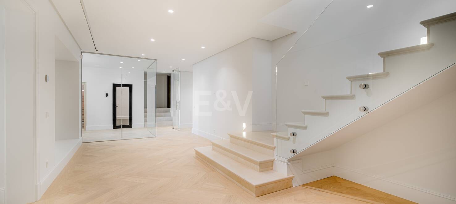 Top nybyggd Villa i La Cerquilla, franska provensal stil