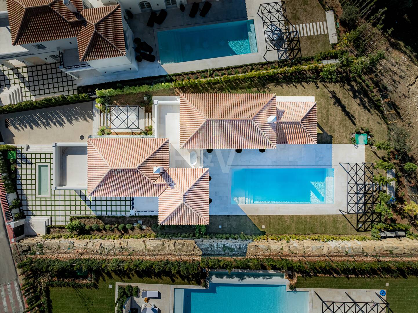 Excelente Villa nueva en la Cerquilla, Estilo provenzal francés