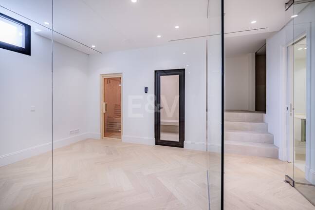 Top Newly Built Villa in La Cerquilla, french provencal style