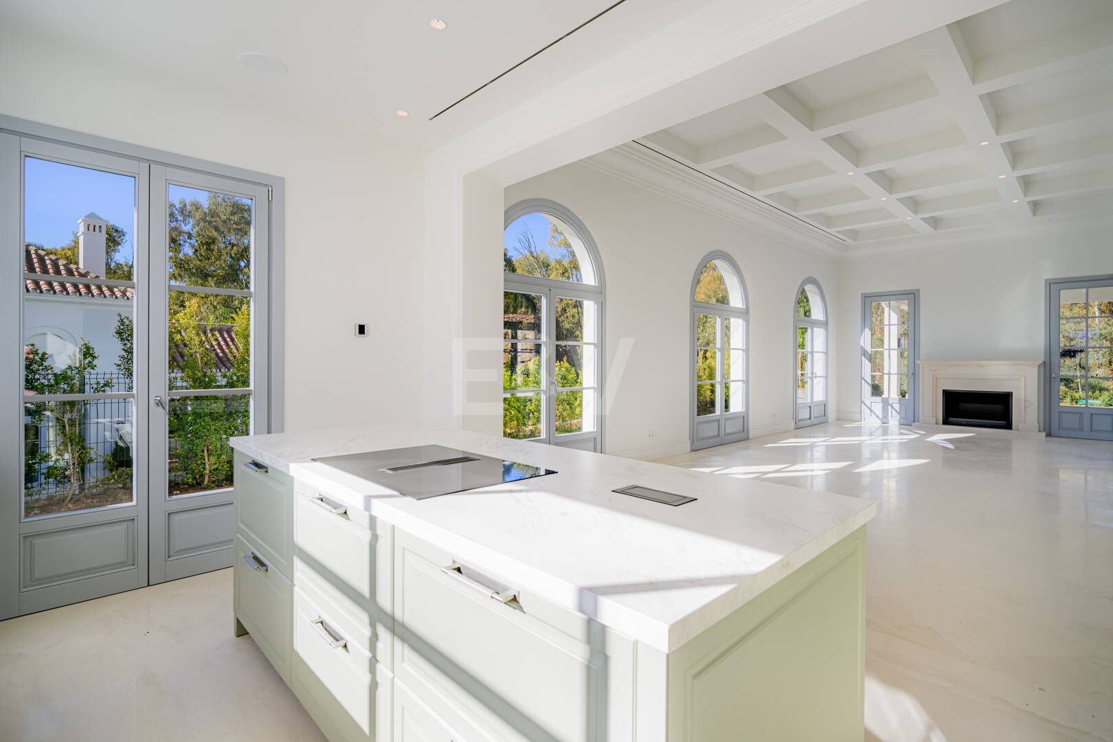 Excelente Villa nueva en la Cerquilla, Estilo provenzal francés