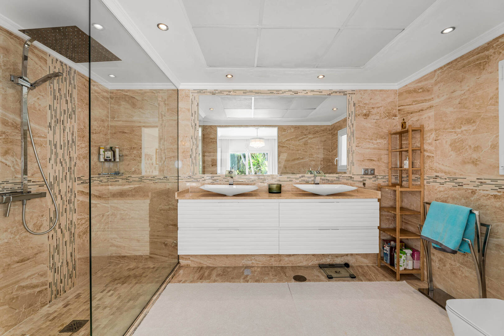 Elegant Villa with Sea Views & Touristic Licence