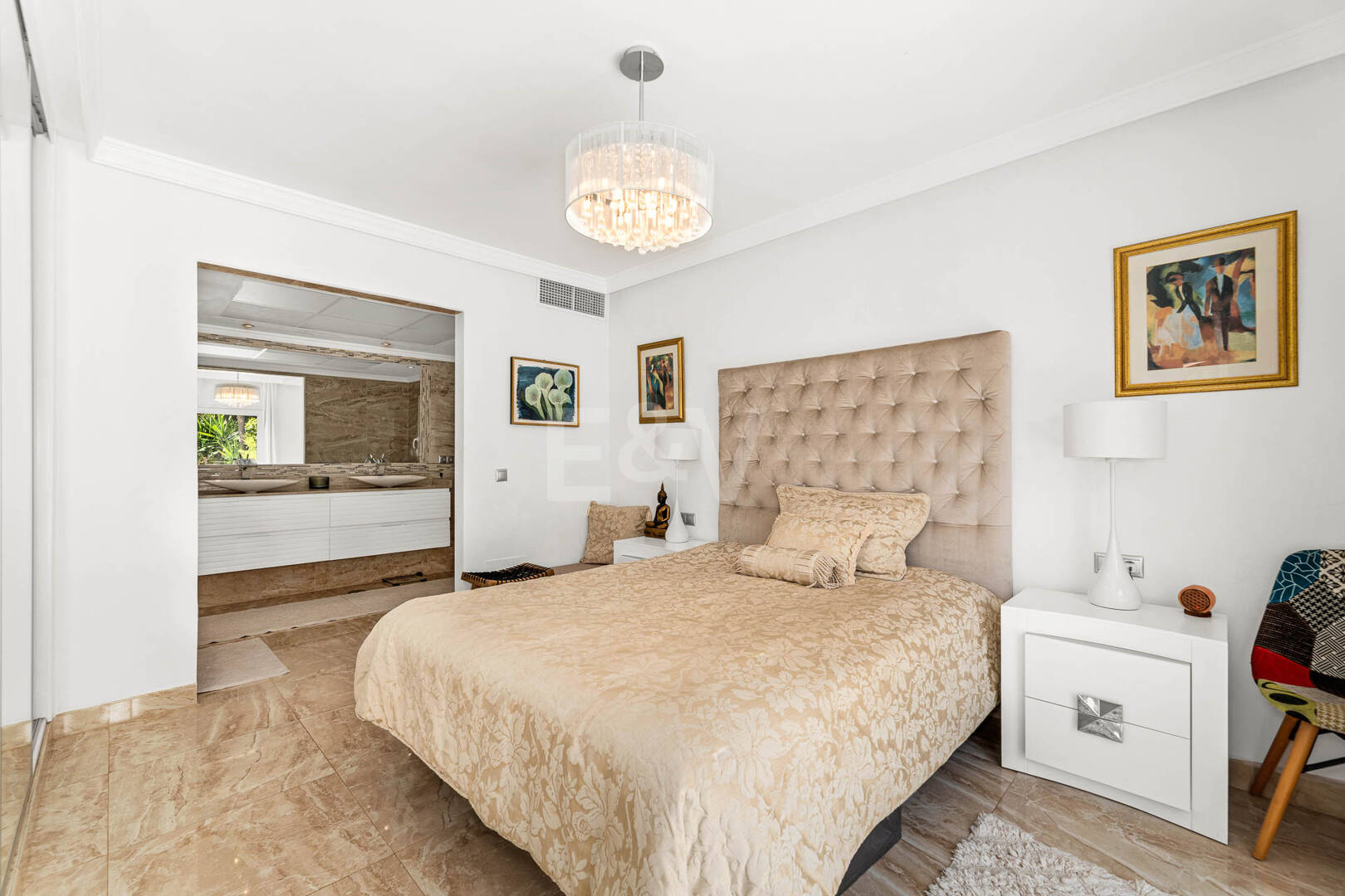 Elegant Villa with Sea Views & Touristic Licence