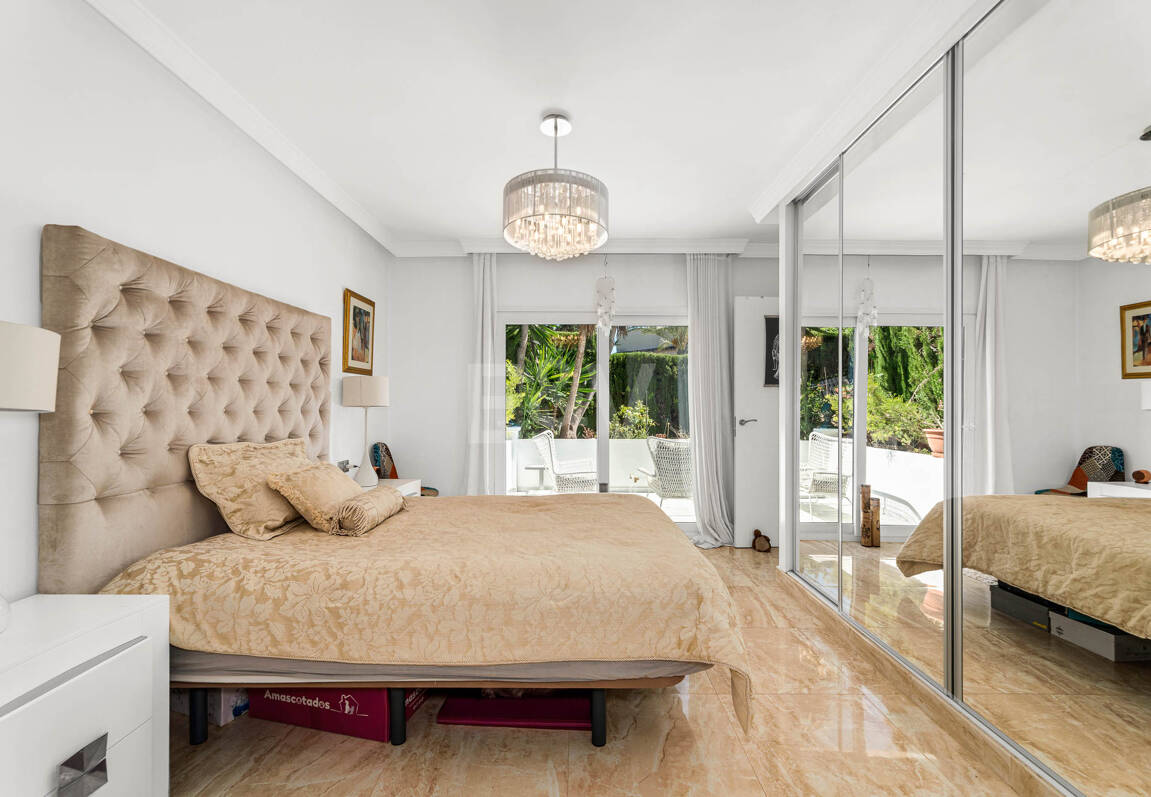 Elegant Villa with Sea Views & Touristic Licence