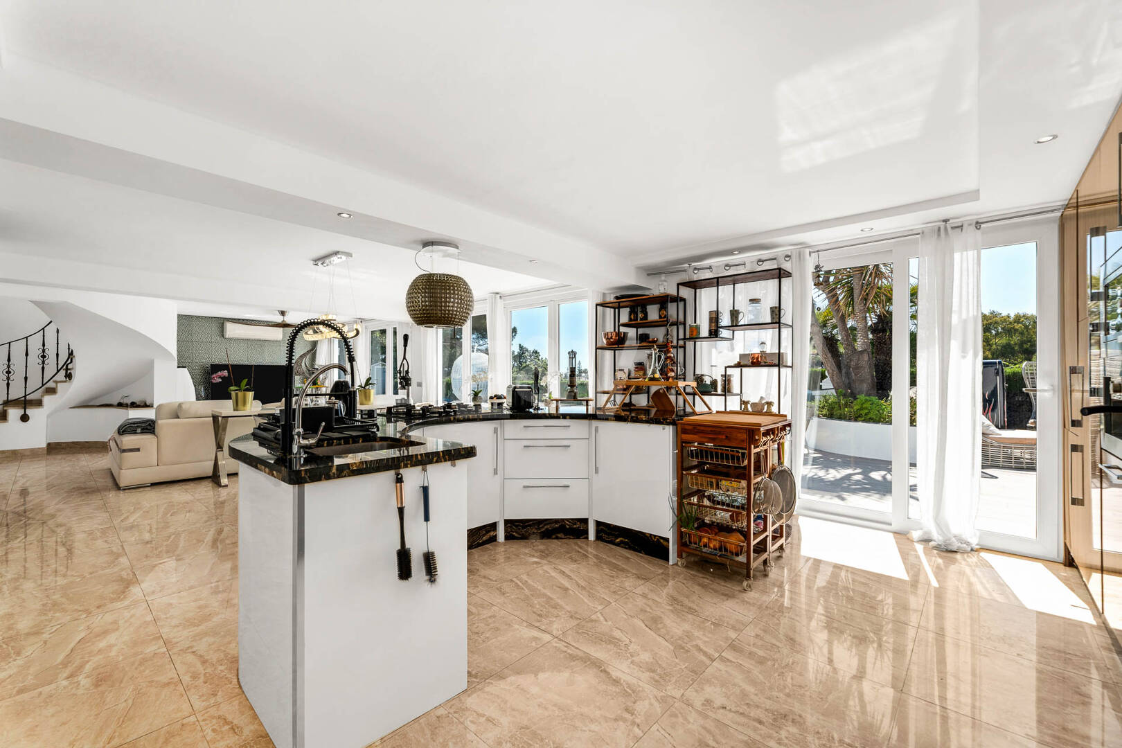 Elegant Villa with Sea Views & Touristic Licence