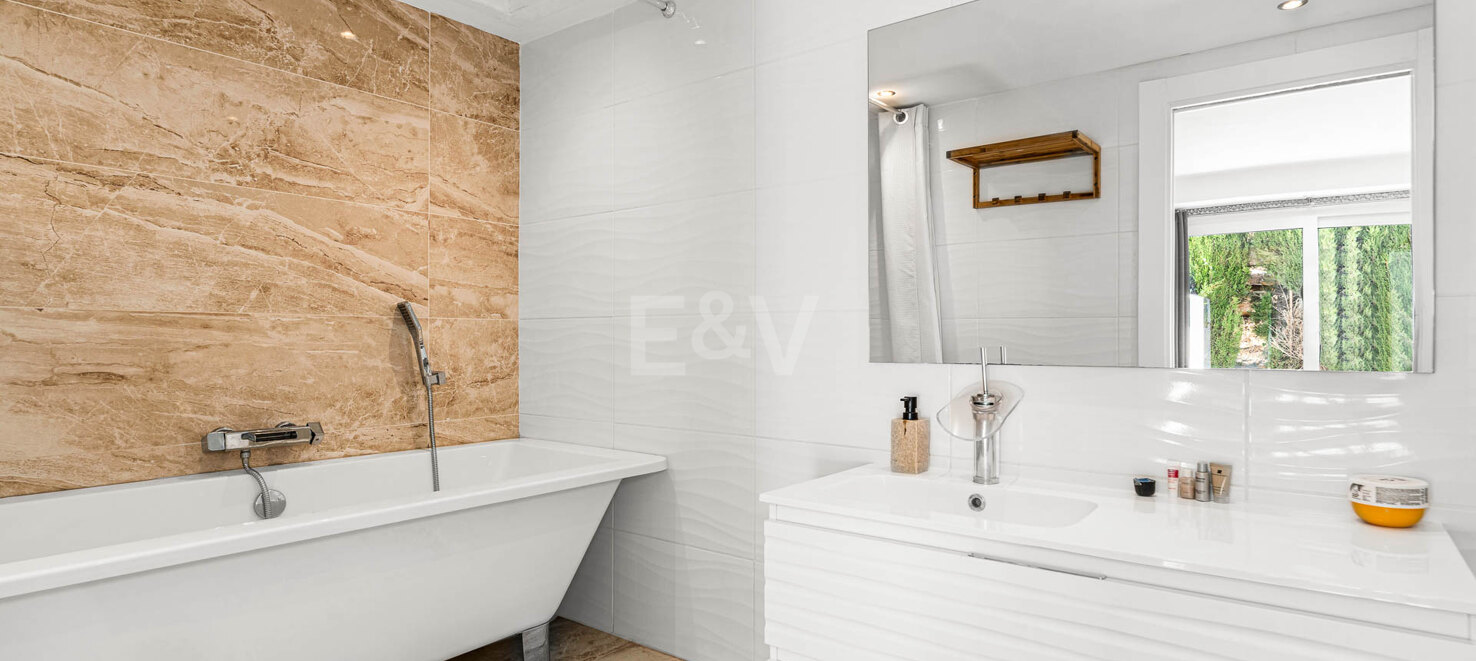 Villa till salu i Elviria, Marbella Öst