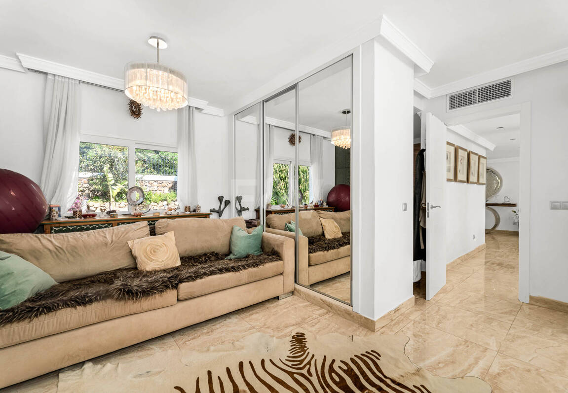 Elegant Villa with Sea Views & Touristic Licence