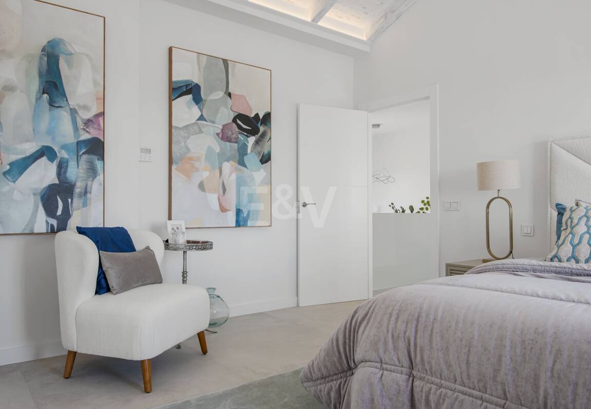 Modernizacja willi w Los Flamingos Golf z widokiem na morze