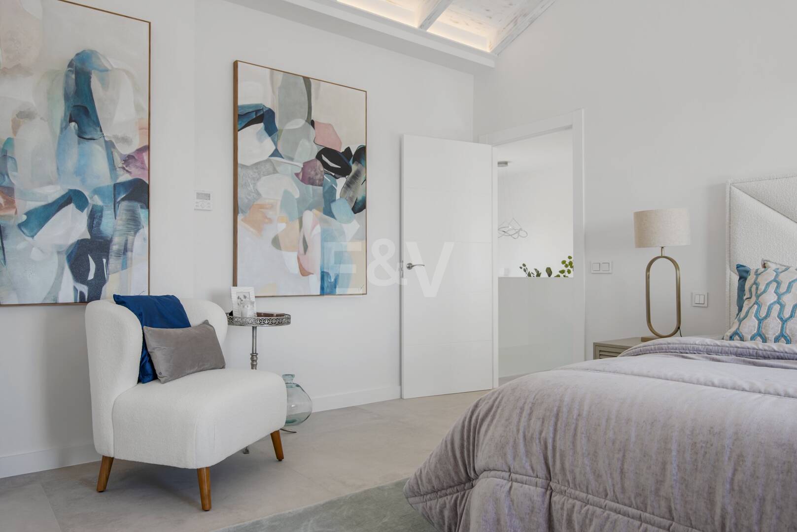 Modernizacja willi w Los Flamingos Golf z widokiem na morze