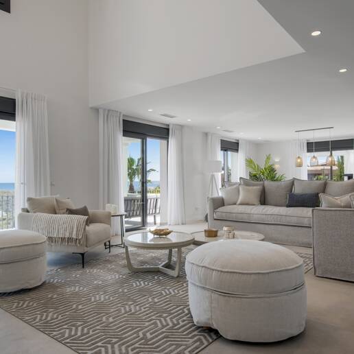 Modernised Villa in Los Flamingos Golf with Sea Views