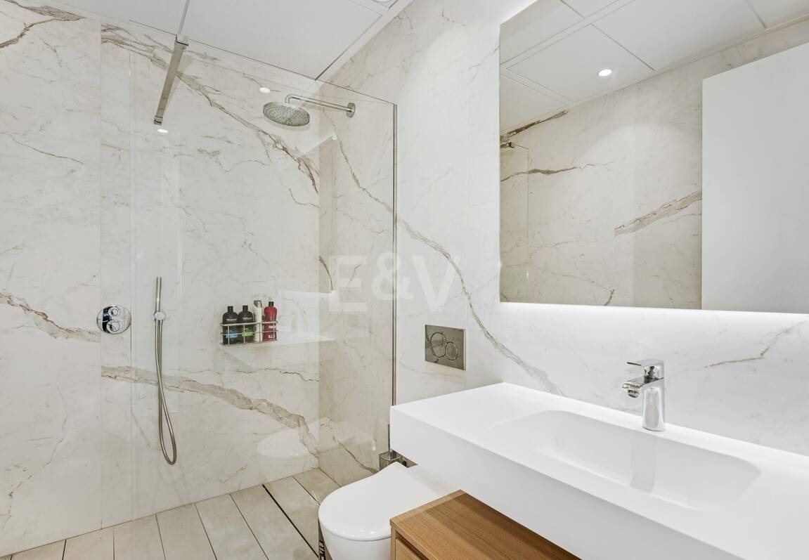 Spectacular Penthouse in Benalus Close to the Beach with Private Pool and Sea View