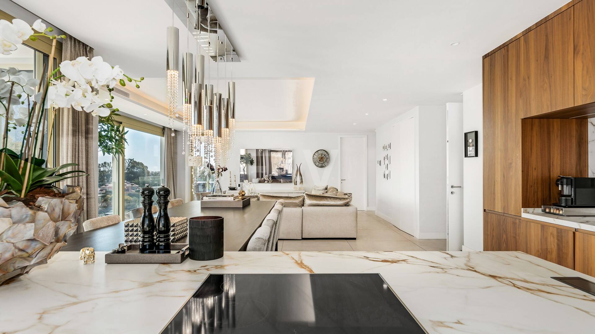 Spectacular Penthouse in Benalus Close to the Beach with Private Pool and Sea View