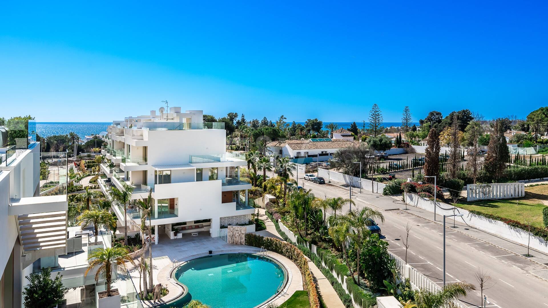 Spectacular Penthouse in Benalus Close to the Beach with Private Pool and Sea View