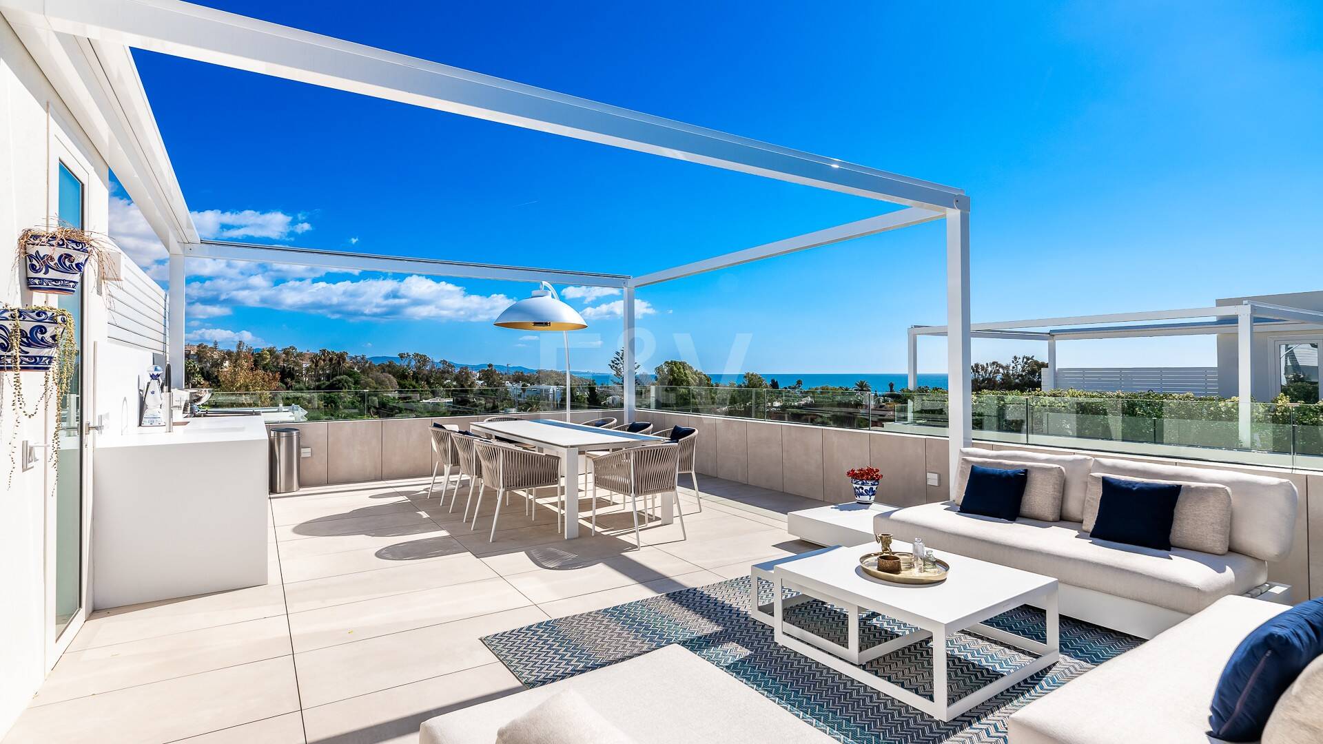 Spectacular Penthouse in Benalus Close to the Beach with Private Pool and Sea View