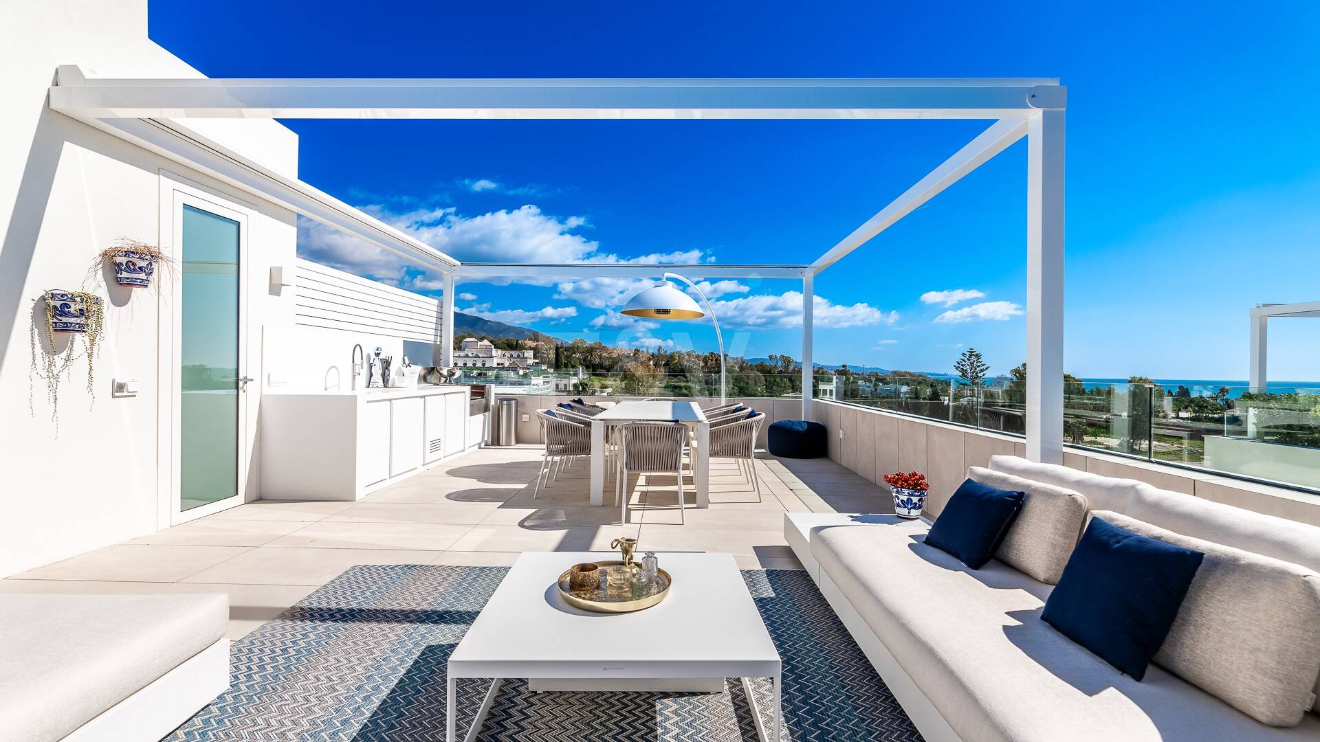 Spectacular Penthouse in Benalus Close to the Beach with Private Pool and Sea View