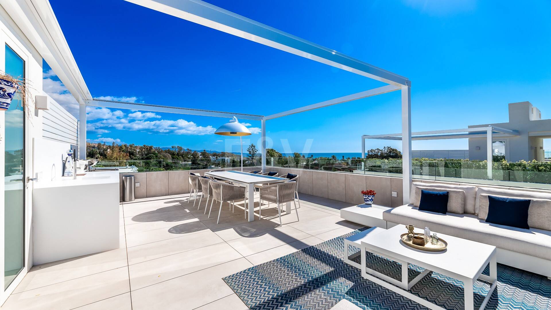 Spectacular Penthouse in Benalus Close to the Beach with Private Pool and Sea View