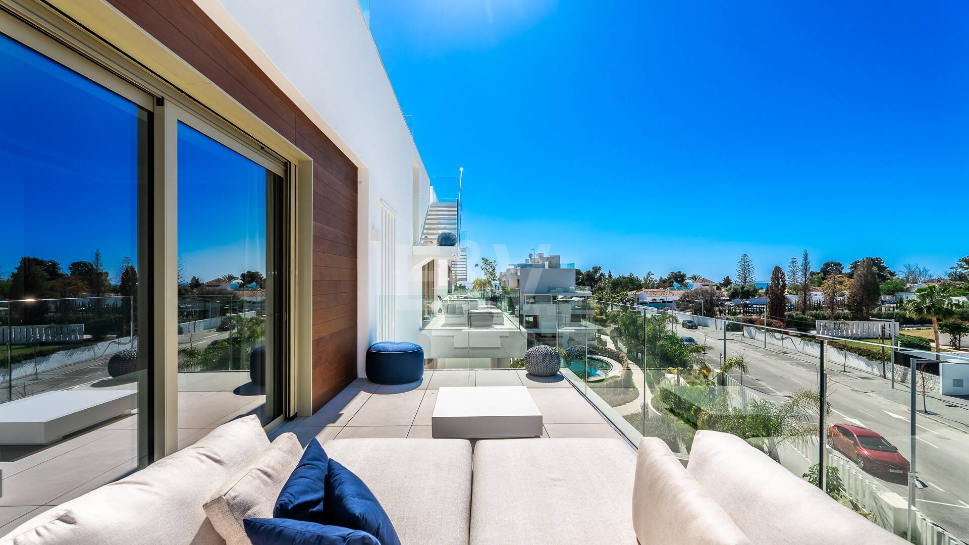 Spectacular Penthouse in Benalus Close to the Beach with Private Pool and Sea View