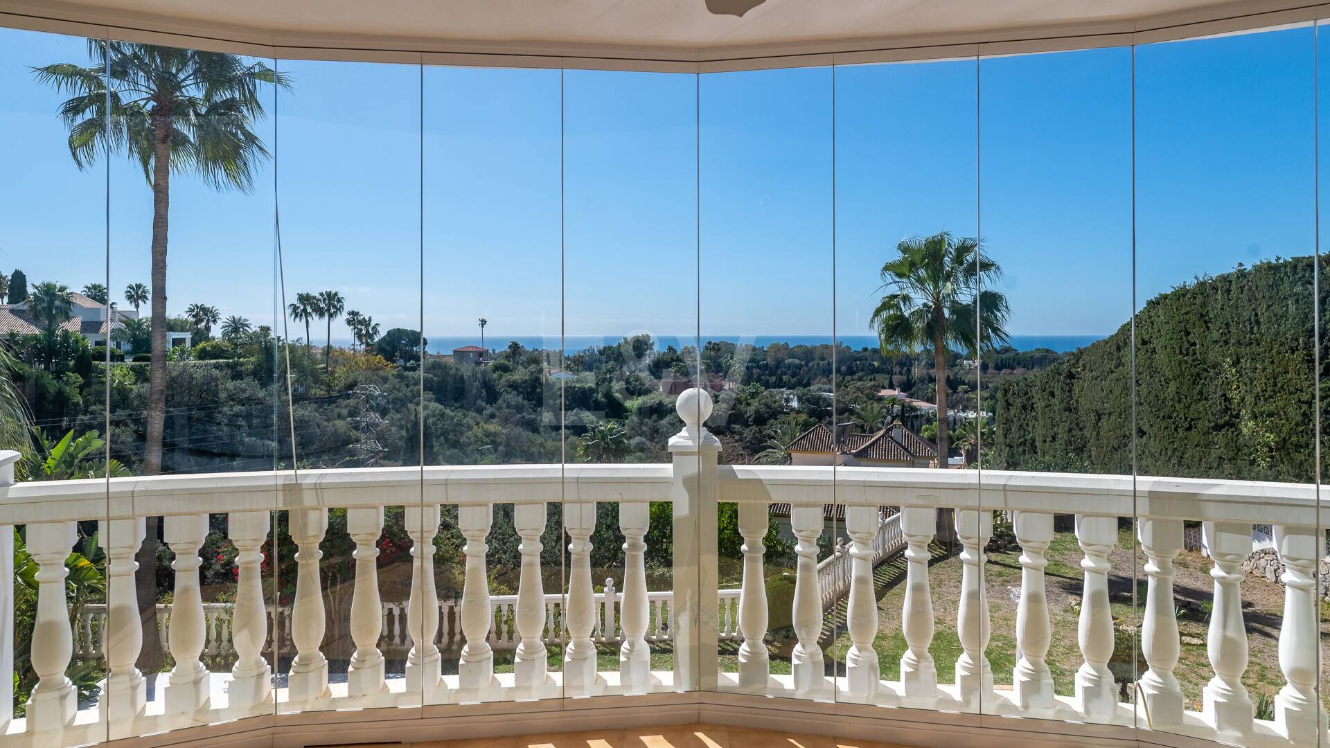 Villa with Sea Views in Elviria