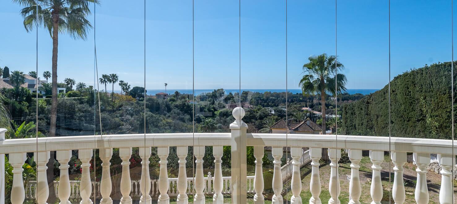 Villa with Sea Views in Elviria