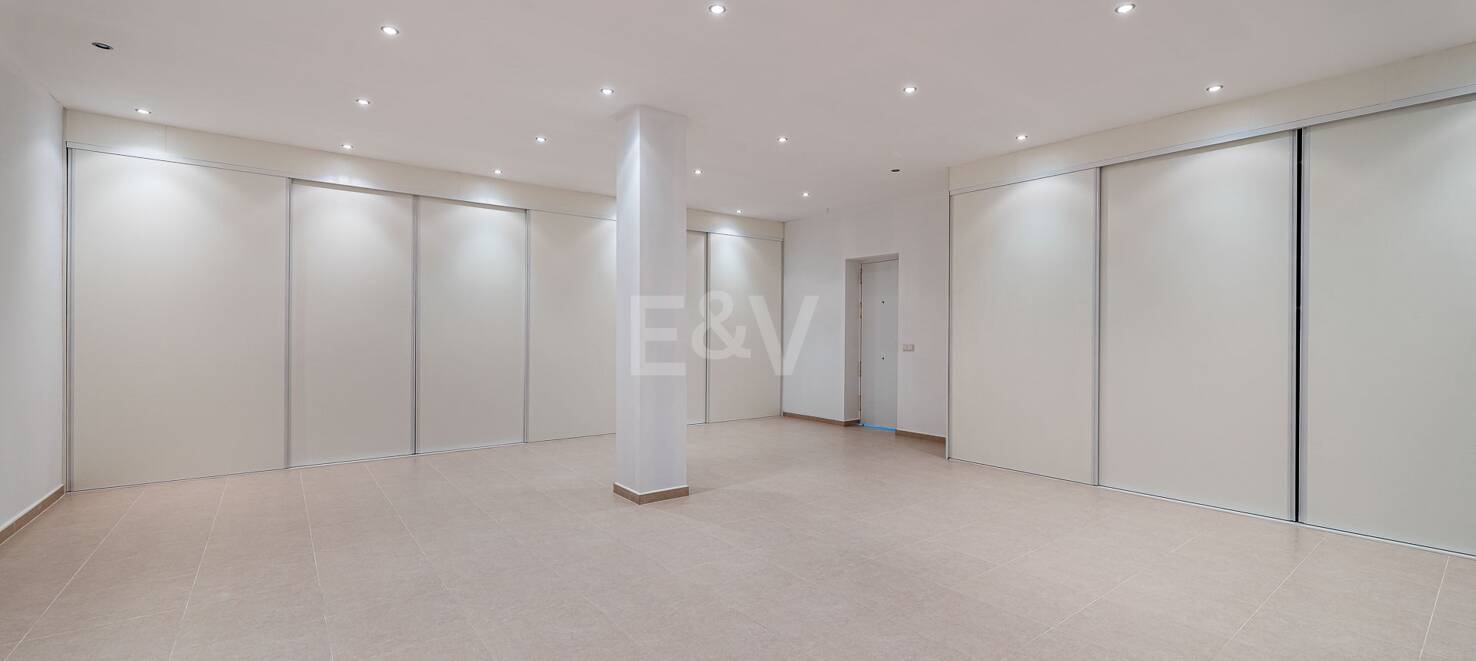 Villa with Sea Views in Elviria