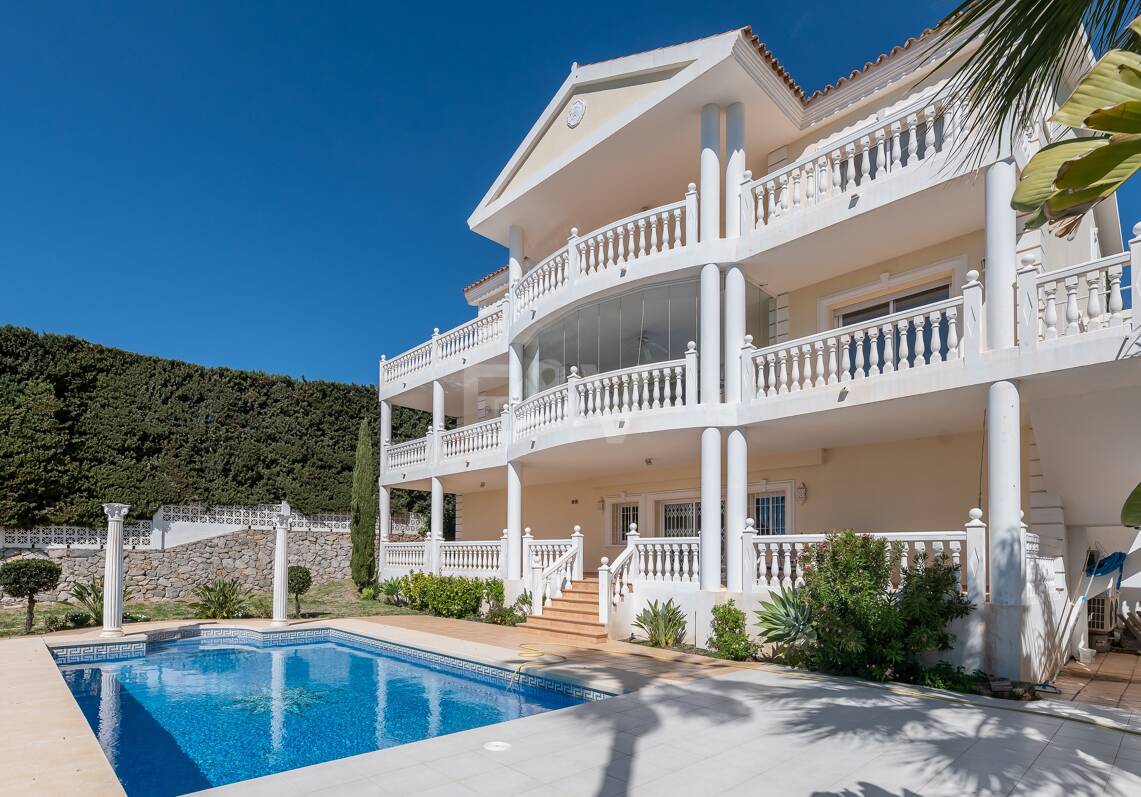 Villa avec vue sur la mer à Elviria