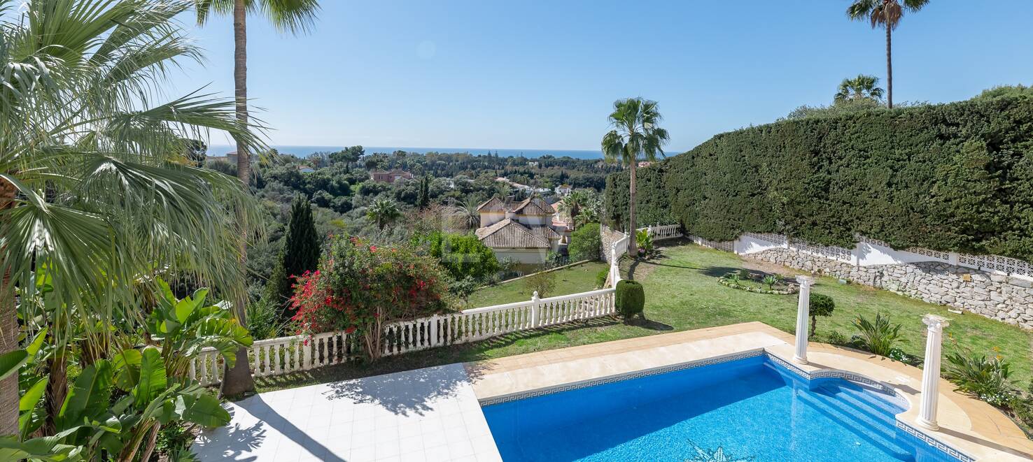 Villa with Sea Views in Elviria