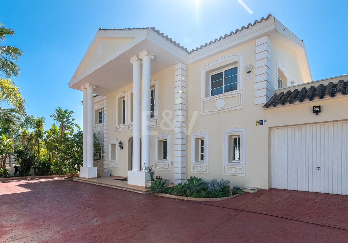 Villa avec vue sur la mer à Elviria