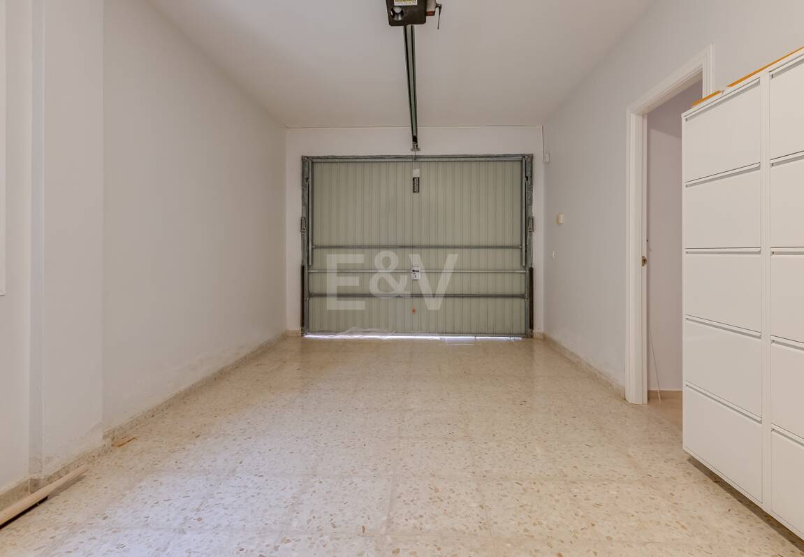 Villa with Sea Views in Elviria