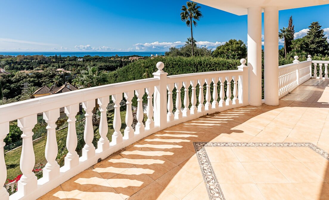 Villa with Sea Views in Elviria