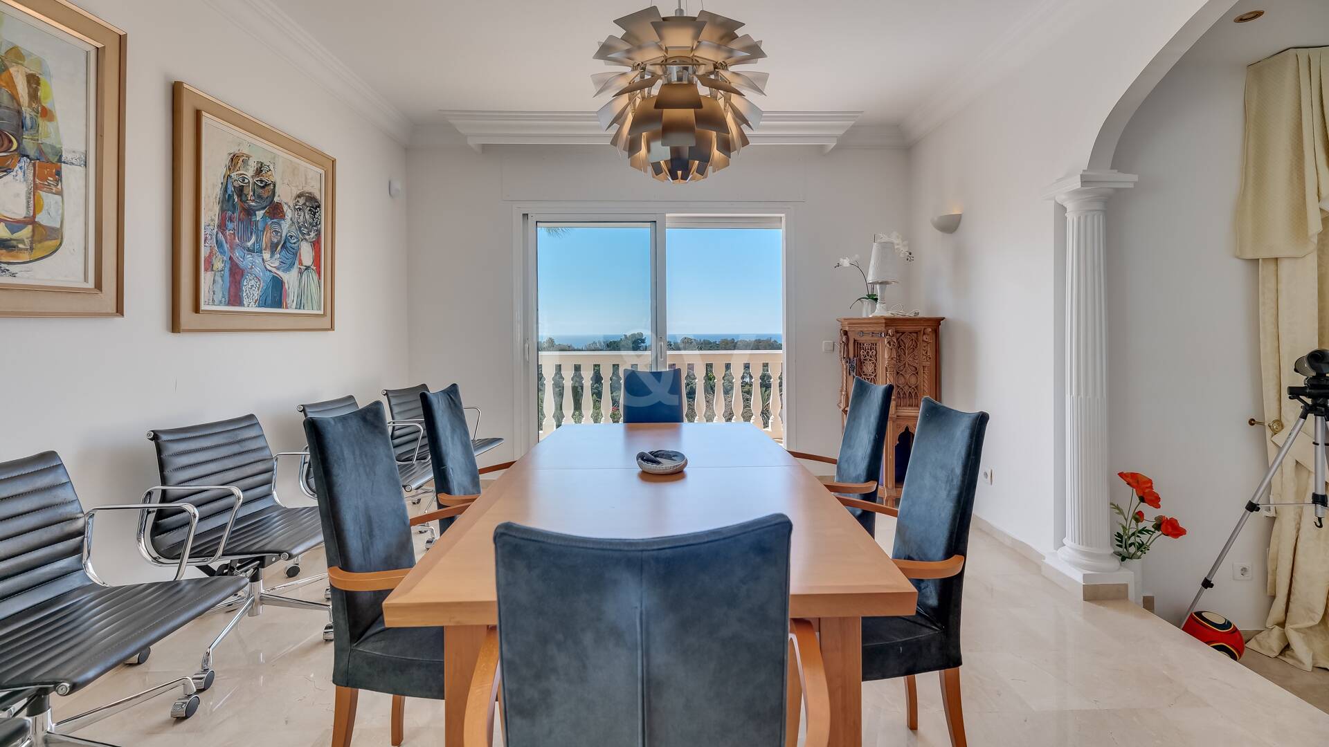 Villa with Sea Views in Elviria