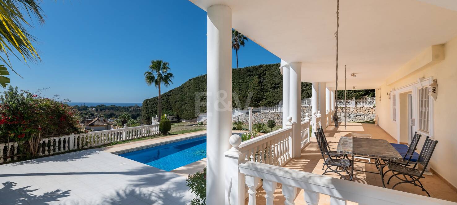 Villa with Sea Views in Elviria