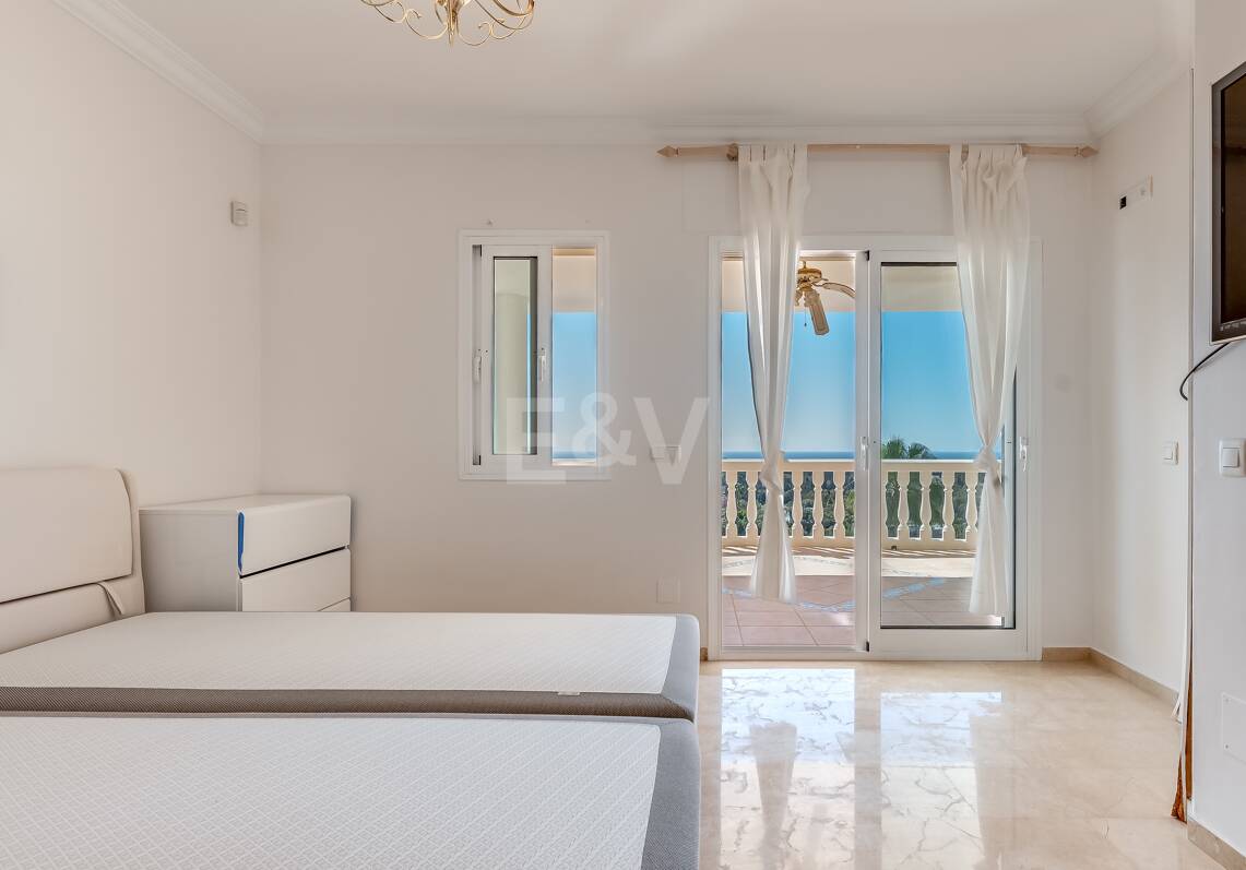 Villa avec vue sur la mer à Elviria