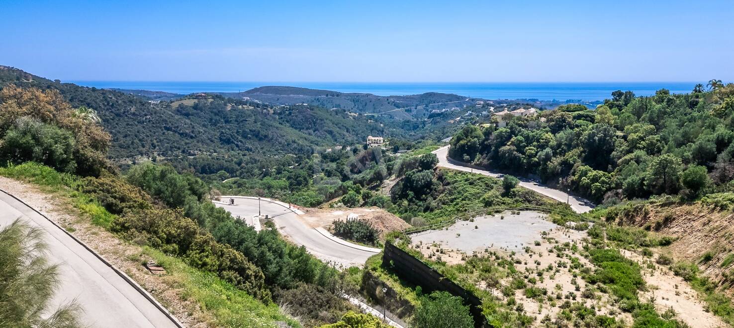 Plot with License in Monte Mayor with Stunning Panoramic Seaviews