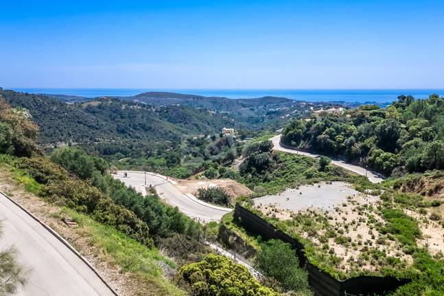 Terrain avec licence à Monte Mayor avec vue panoramique magnifique