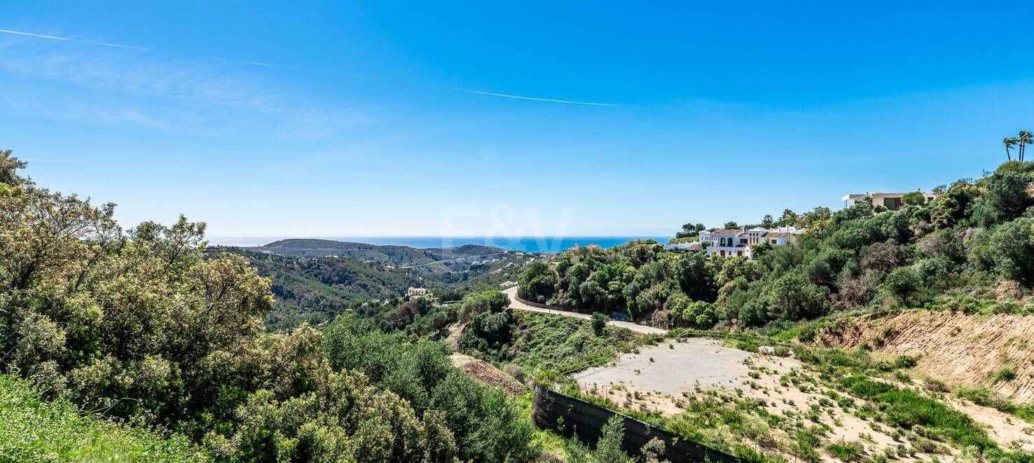 Plot with License in Monte Mayor with Stunning Panoramic Seaviews