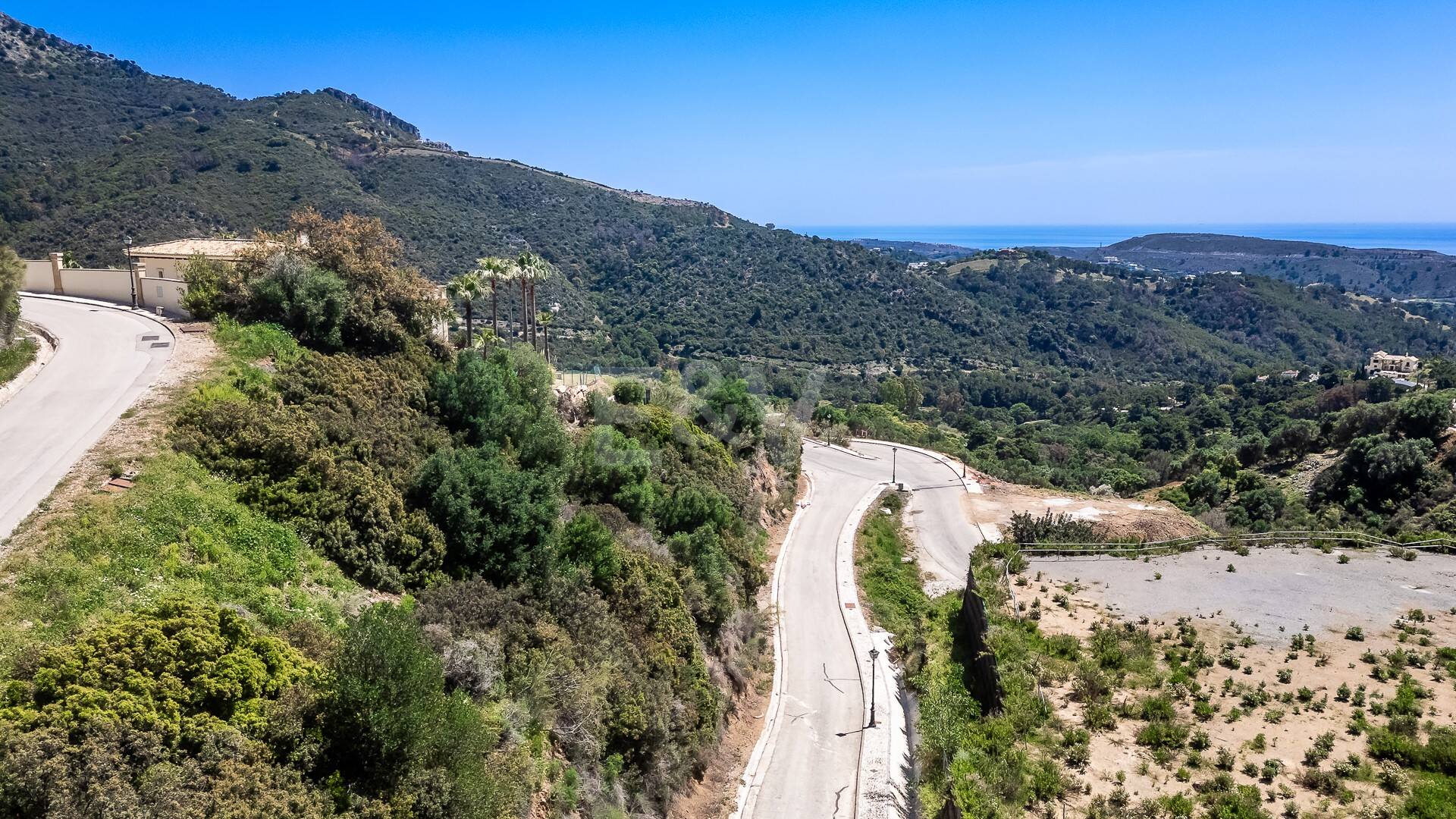 Terrain avec licence à Monte Mayor avec vue panoramique magnifique
