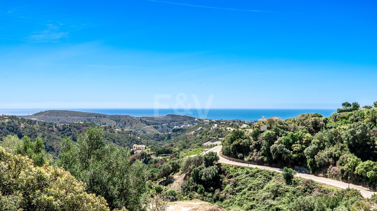 Plot with License in Monte Mayor with Stunning Panoramic Seaviews