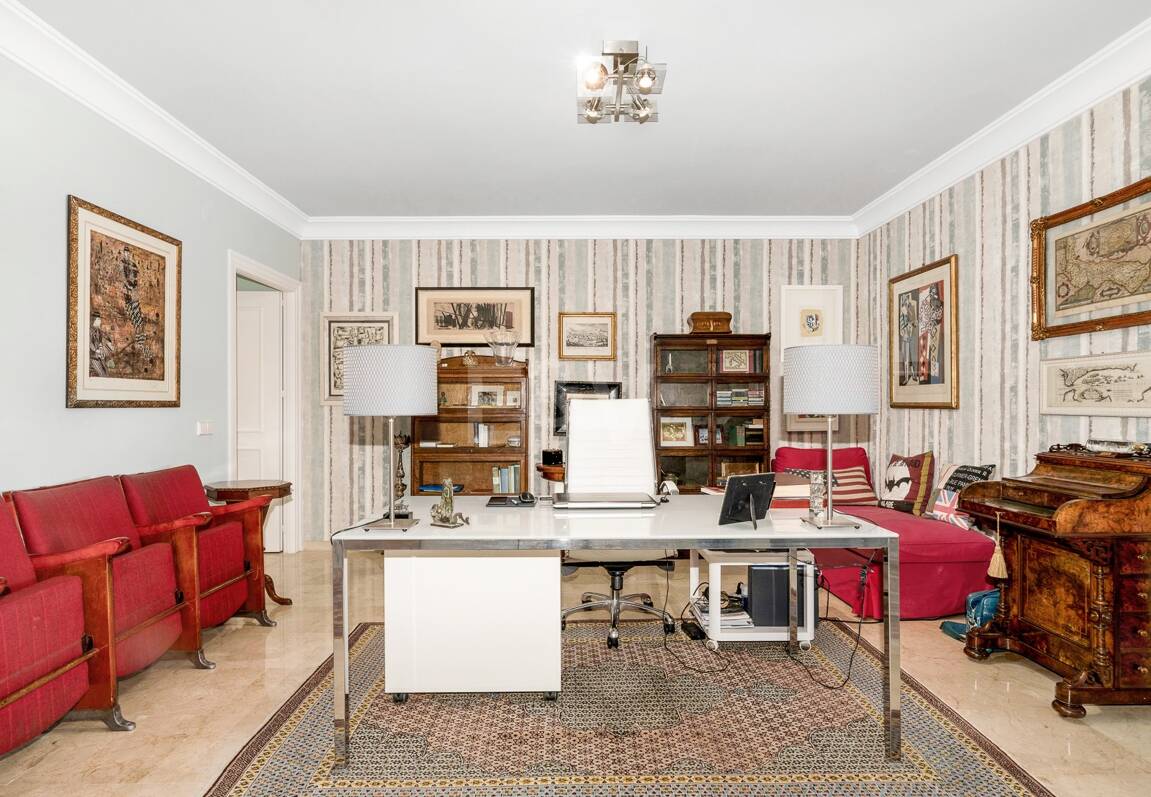 Guadalmina Frontline Golf rymlig lägenhet med havsutsikt.