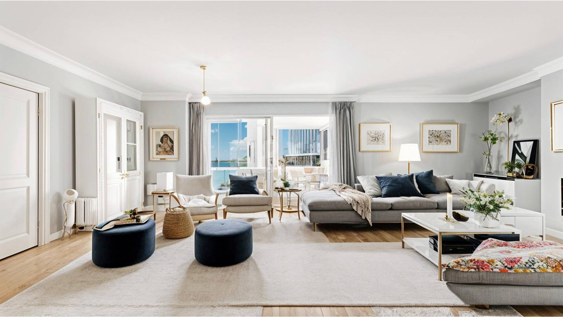 Guadalmina Frontline Golf Appartement spacieux avec vue sur la mer.