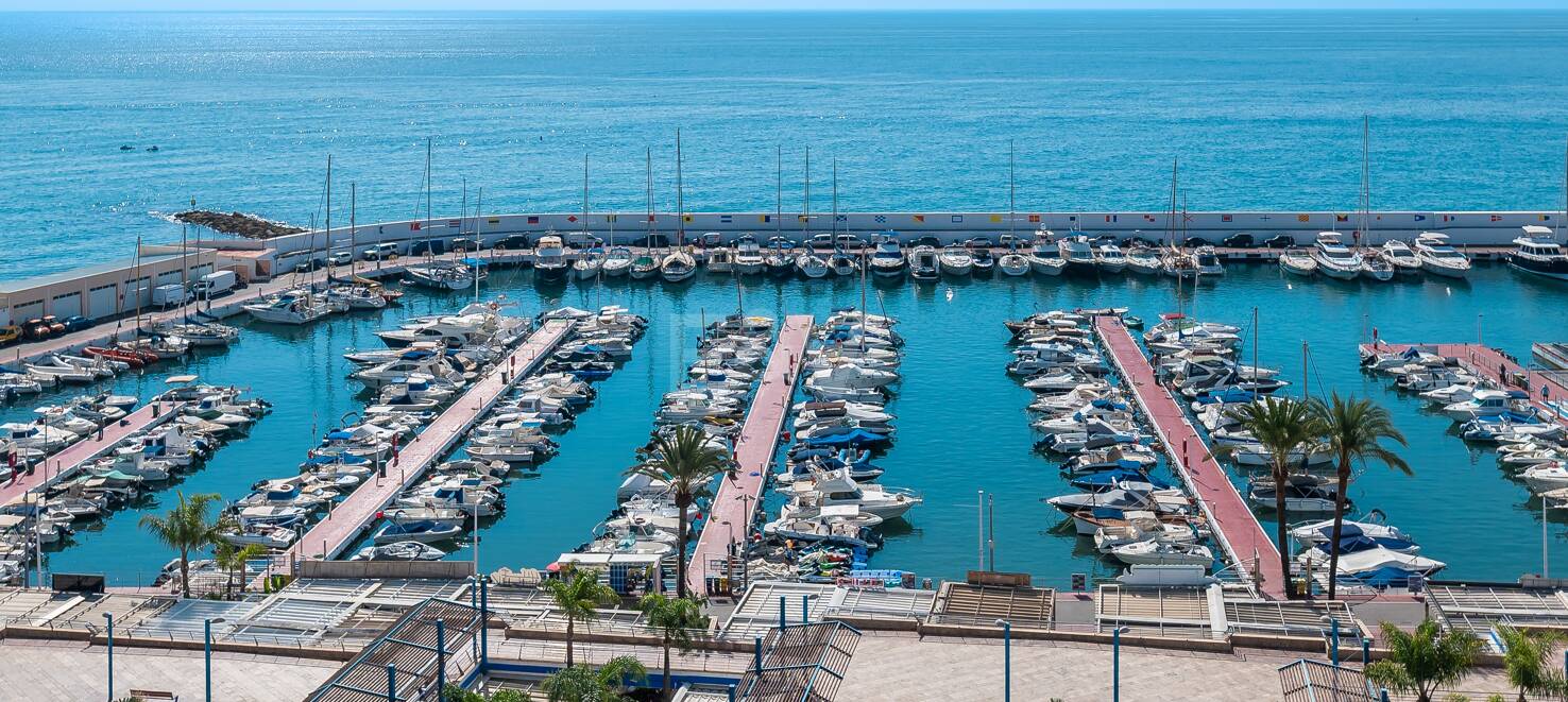 Modern Beachfront Apartment with Stunning Sea Views on Marbella’s Promenade